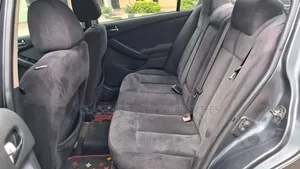 Nissan Altima 2.5 S Sedan 2010 Gray