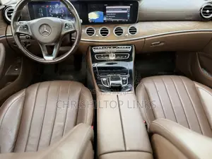 Mercedes-Benz E300 4Matic AWD Sedan (2.0L 4cyl 9A) 2017 Silver
