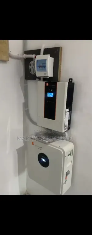 3kva Hybride Inverter/ 5kwh Lithium Ion Battery ( Complete Package)