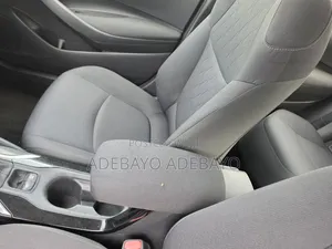 Toyota Corolla 2019 Silver