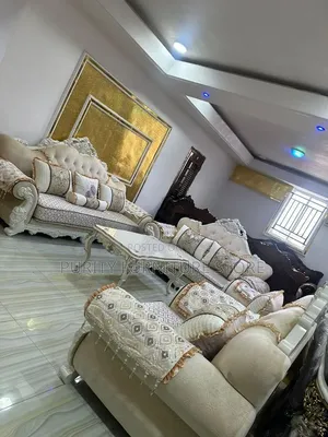 Quality Royal Chair