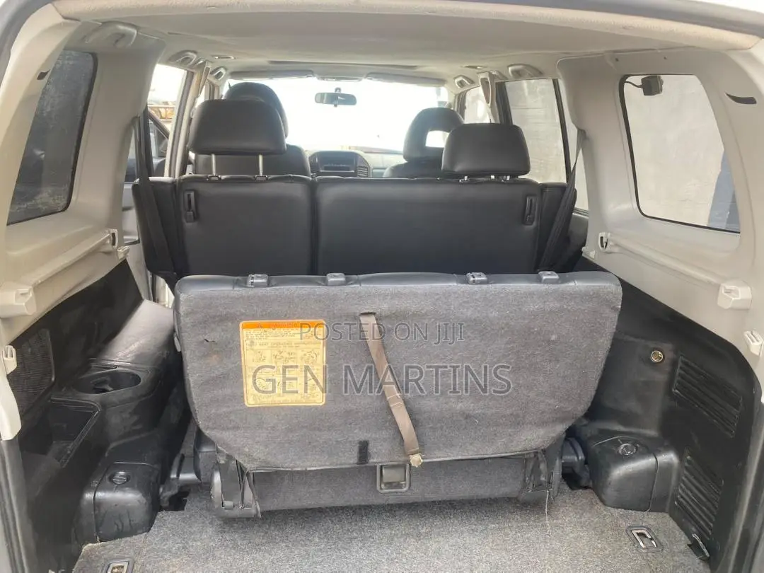 Mitsubishi Montero 2003 Gray