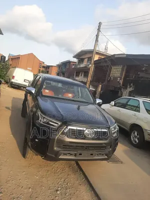 Toyota Hilux 2014 Black