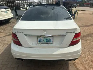 Mercedes-Benz C350 2015