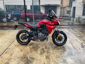 Yamaha 2018 Red