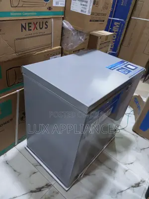 Midea 197l Chest Freezer – Fast Freezing Energy Efficient