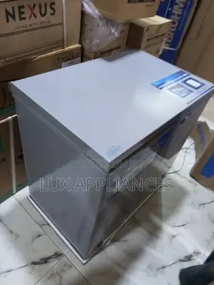 Midea 197 Litres Chest Freezer With Wide Voltage Technology