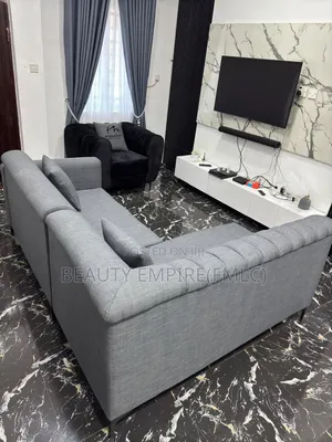 Modern Section Sofa