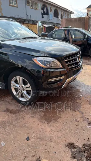 Mercedes-Benz M Class ML350 4MATIC 4dr SUV AWD (3.5L 6cyl 7A) 2014