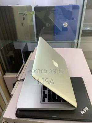 Laptop Apple MacBook 2012 4GB Intel Core i5 HDD 500GB