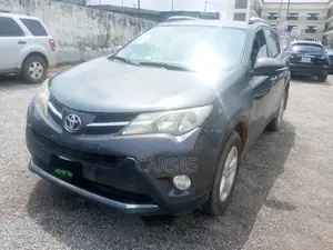 New Toyota RAV4 2015 Gray