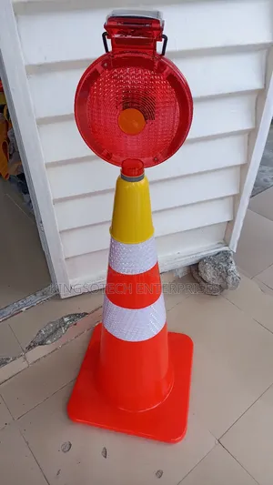 Solar Warning Traffic Cone Light