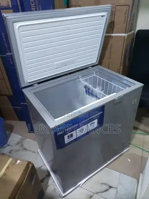 Midea 197l Efficient Freezer With Led Lighting