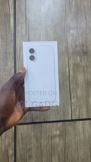 New Apple iPhone 16 128 GB White
