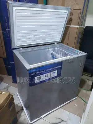 Midea 197l Deep Freezer With Maximum Storage Space