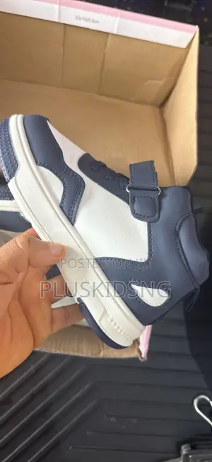 Ankle Length Sneakers