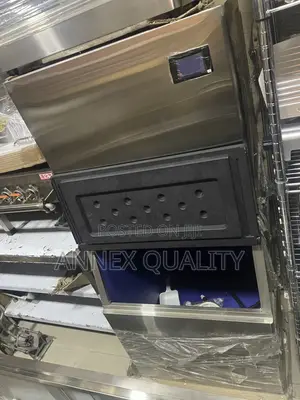 Ice Cube Maker