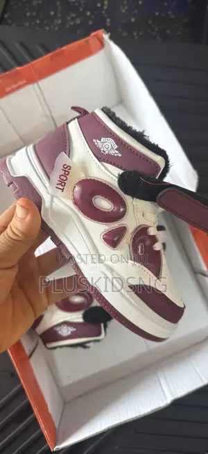 Ankle Length Sneakers
