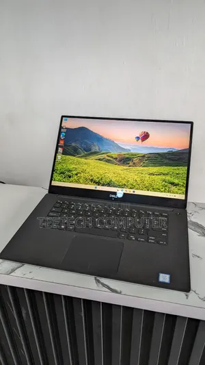 Laptop Dell Precision 5530 16GB Intel Core i7 SSD 512GB