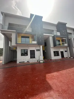 4bdrm Townhouse/Terrace in Alalubosa Estate for sale