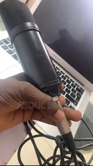 Keyboard And Studio Mic
