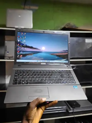 Laptop Stone Stone 8GB Intel Core i3 SSD 128GB