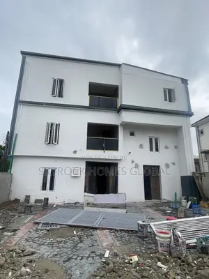 Mini Flat in Igbo-efon for sale