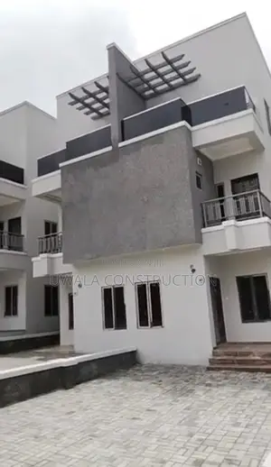 4bdrm Townhouse/Terrace in Guzape District for Sale