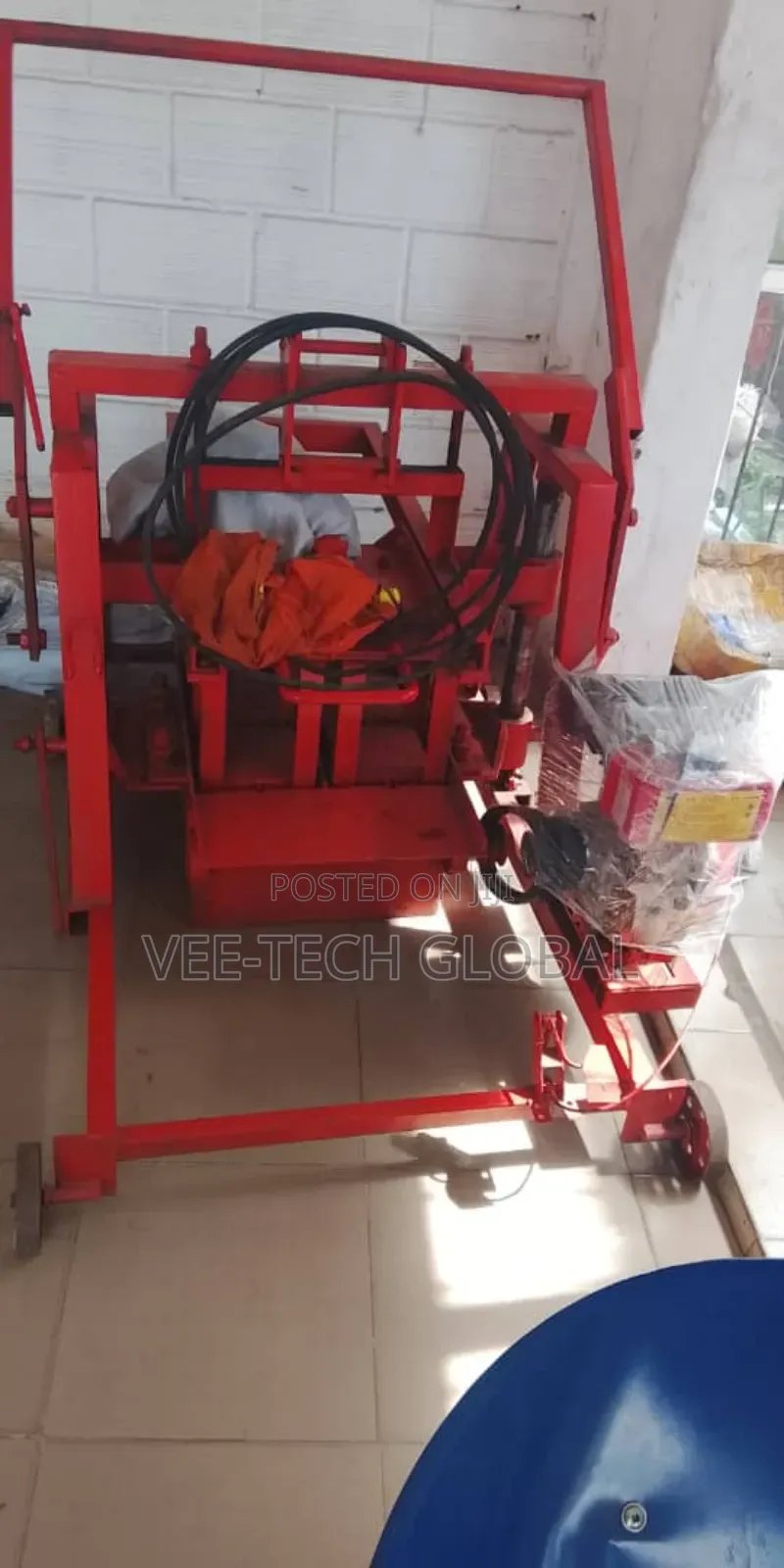 Egg Layer Block Moulding Machine