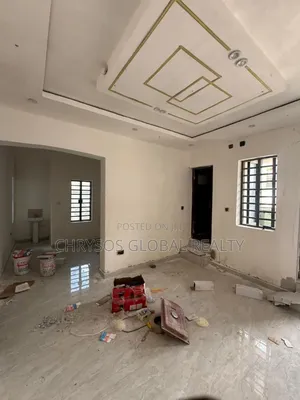 2bdrm Block of Flats in Kolapo Ishola Gra for rent