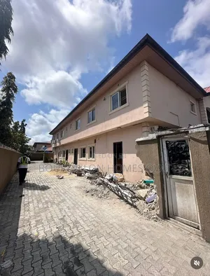 3bdrm Duplex in Lekki Phase 1 Lagos for rent