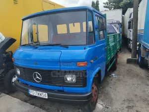 Mercedes 608 Truck Blue Green