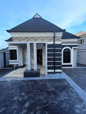 3bdrm Bungalow in Alakia for sale