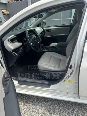 Toyota Avalon 2015 White