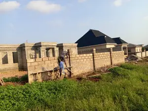 4bdrm Bungalow in Ado-Odo/Ota for sale