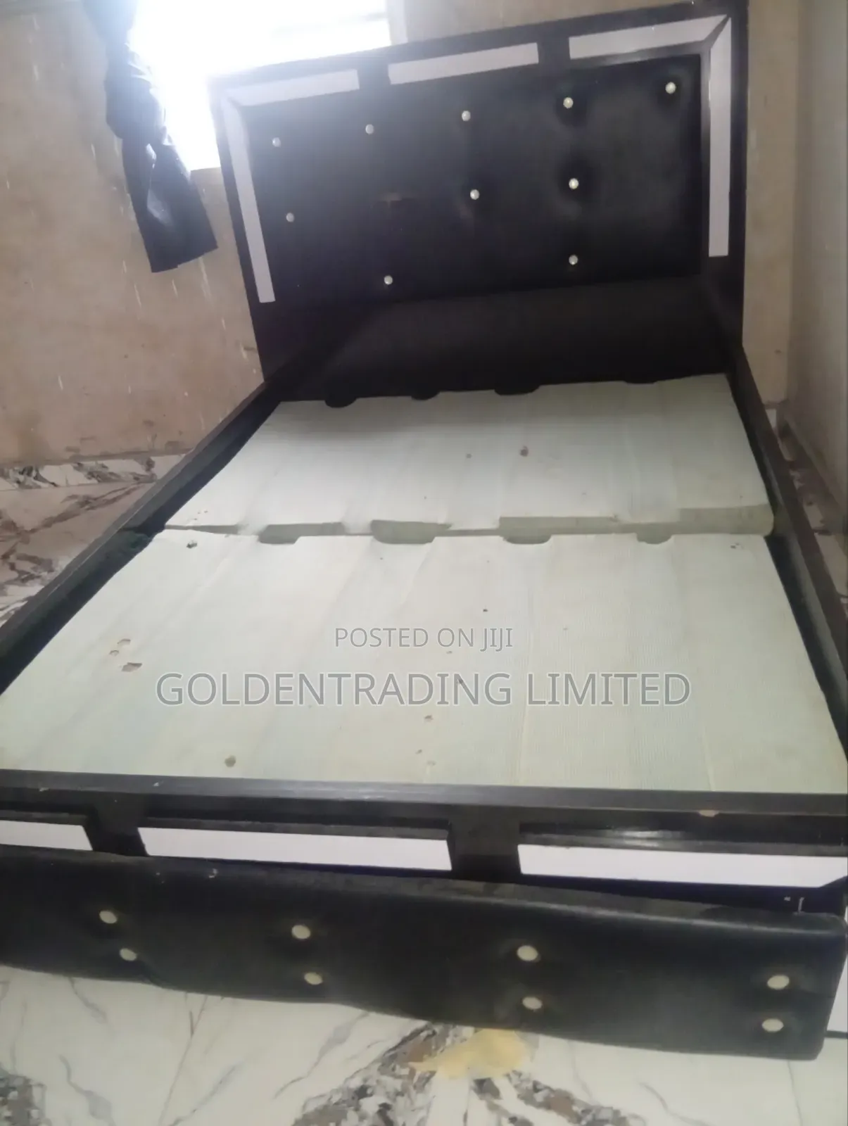Bedstand Frames
