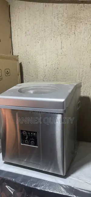 Ice Cube Maker