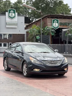 Hyundai Sonata Limited Sedan FWD (2.4L 4cyl 6A) 2012 Gray