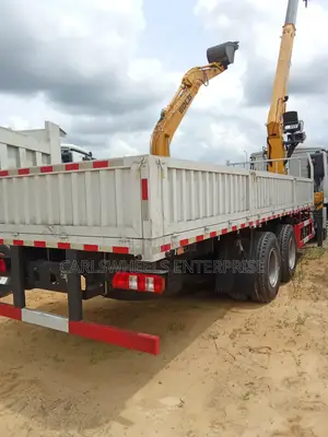 Brand New XCMG 8tons Hiab Truck.