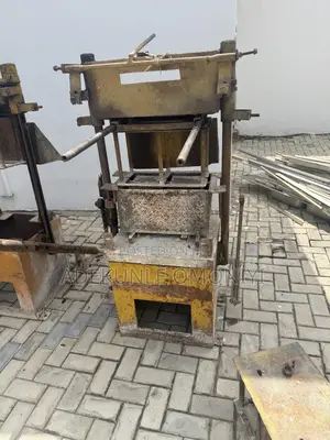 Electric Concrete Block Molding Machine