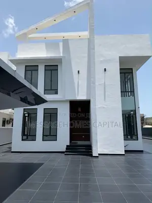 5bdrm House in Lekki Phase 1 for sale