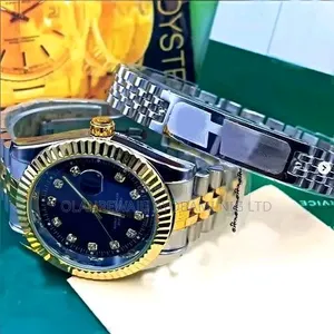 Trending Men's Unisex Wristwatch