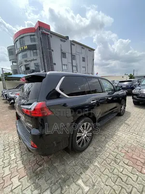 Lexus LX 2020 Black
