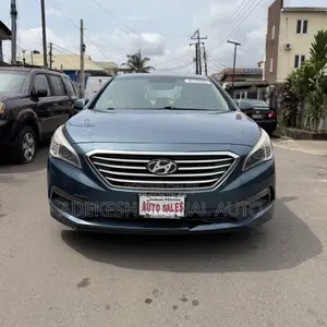Hyundai Sonata SE 4dr Sedan (2.4L 4cyl 6A) 2015 Blue