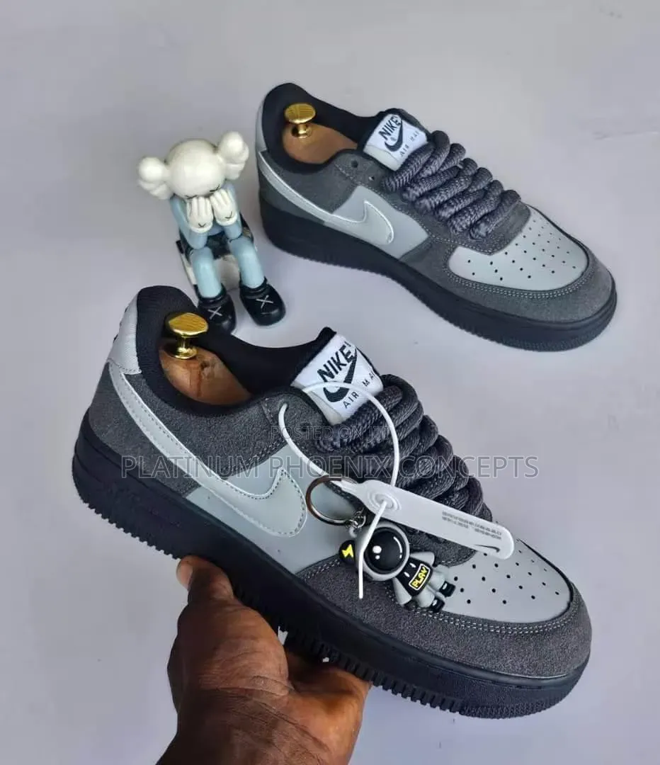 Original Nike Sneakers (Full Boxed )