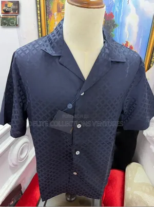 *High Quality Italy  Design Slik Louis Vuitton Shirt
