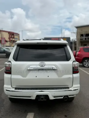 Toyota 4-Runner Limited 4dr 4x4 (4.0L 6cyl 5A) 2016