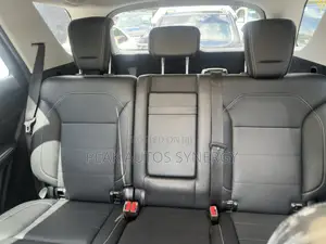 Mercedes-Benz M Class ML350 4MATIC 4dr SUV AWD (3.5L 6cyl 7A) 2015