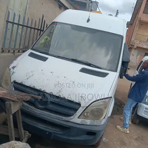 Mercedes-Benz Sprinter 2010 White
