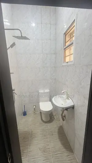 1bdrm Shared Apartment in Lekki County Inside, Ikota for rent
